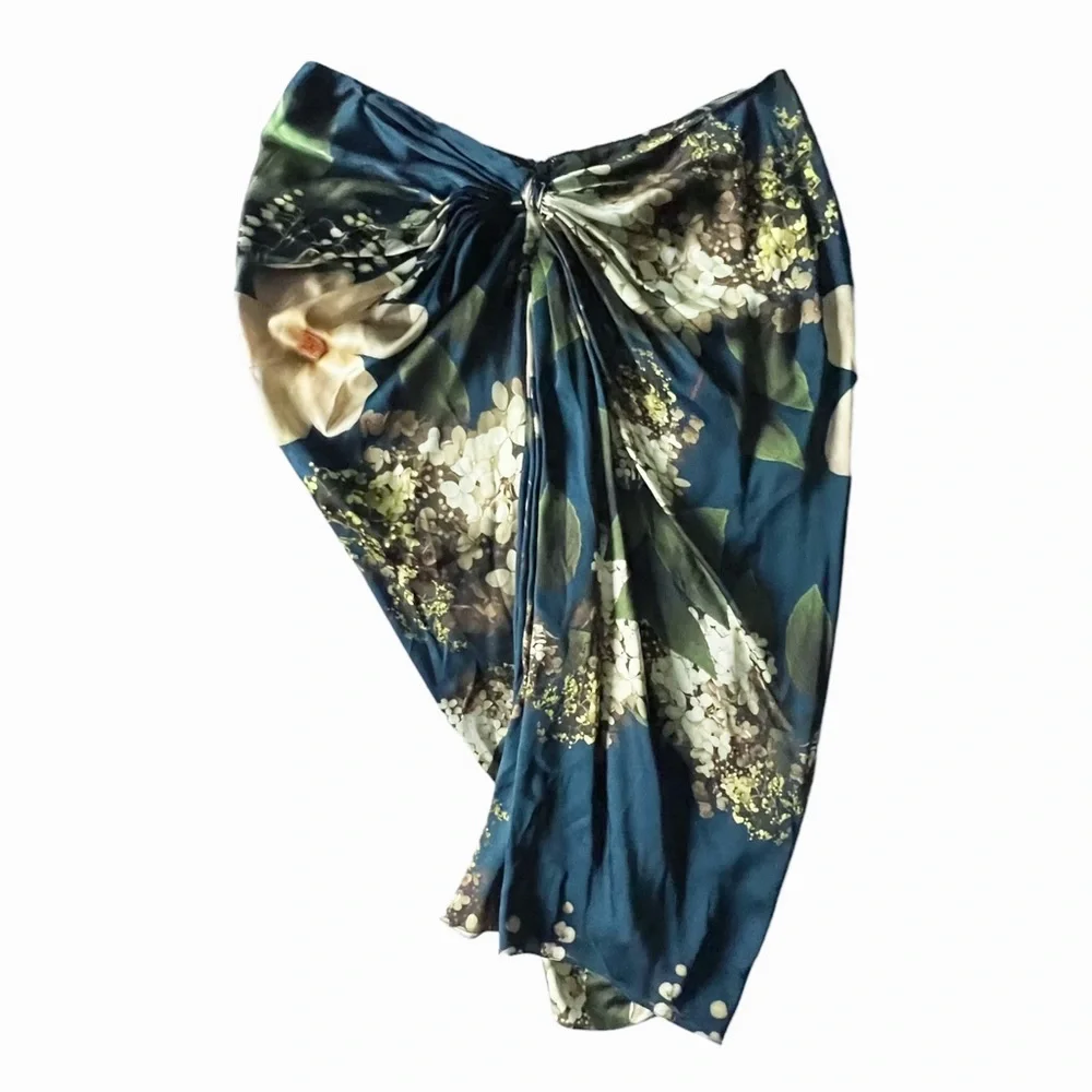 Vera Wang Navy Blue Floral Midi Skirt